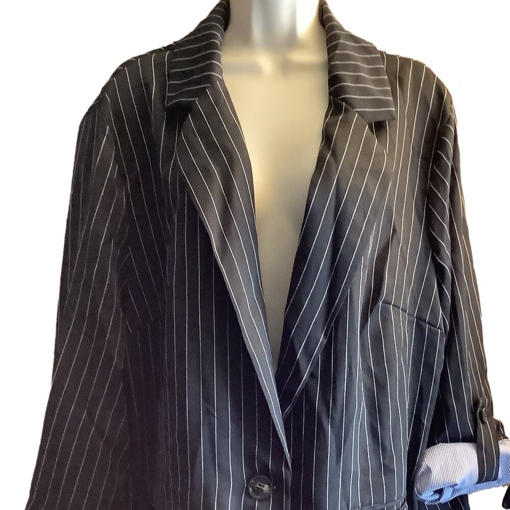 NWT BloomChic Black Pinstripe Blazer Size: 18-20